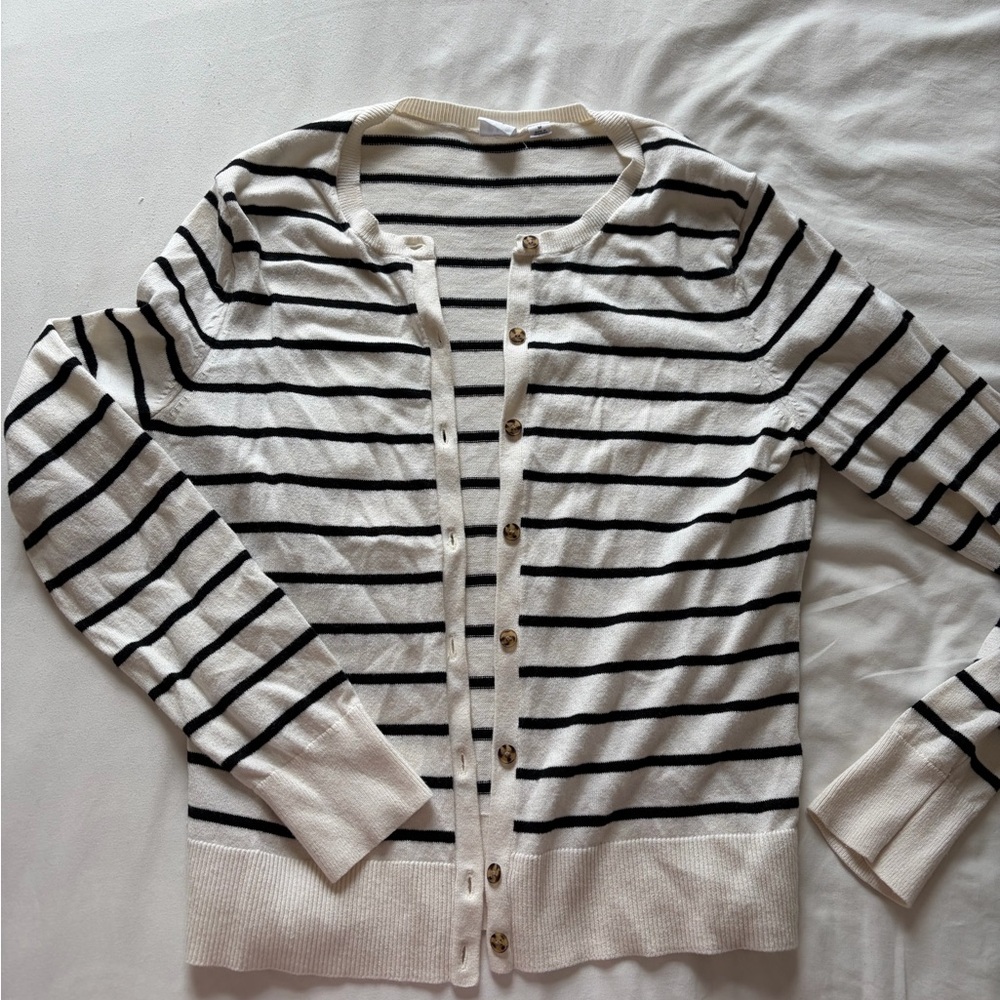 GAP Women's Cream and Black Striped Cardigan
